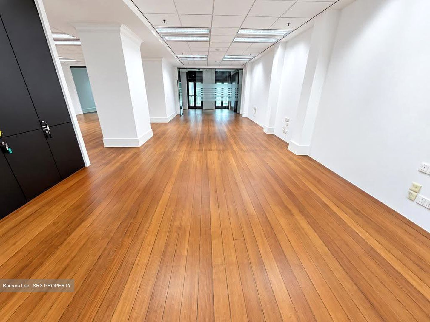 Capital Square (D1), Office #632495661